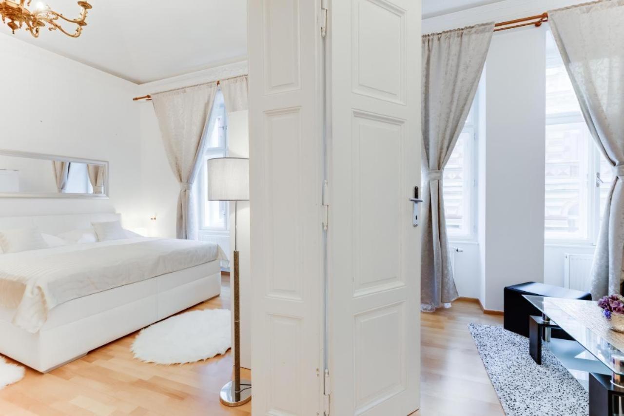 Wenceslas Square Royal Apartament