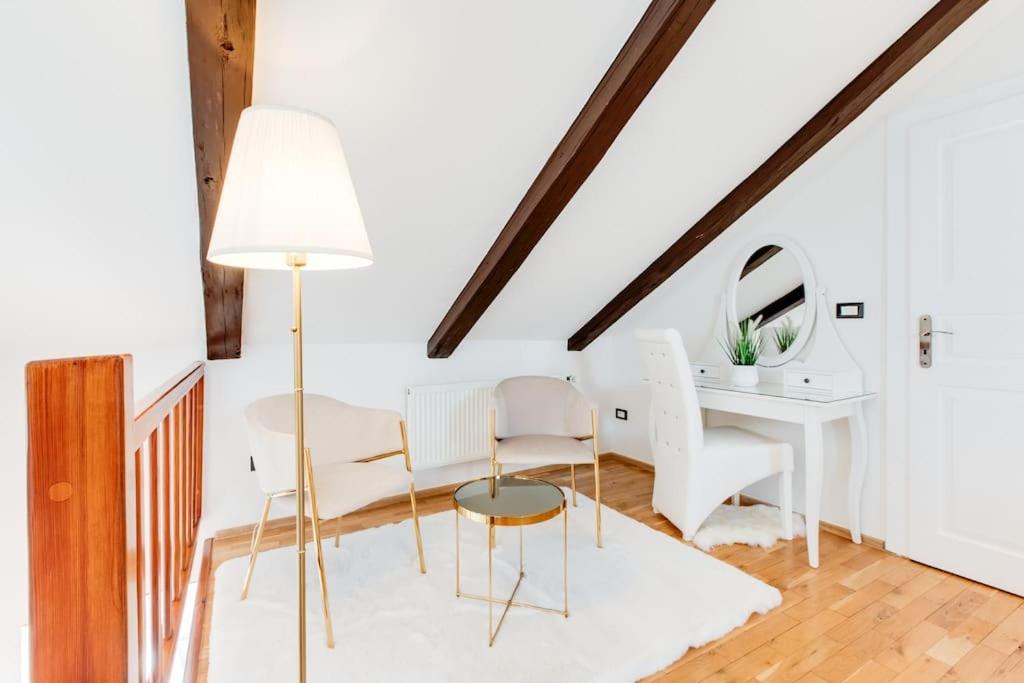 Wenceslas Square Royal Apartament
