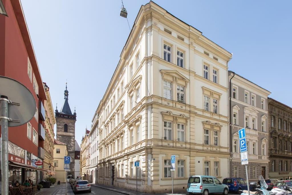 Wenceslas Square Royal * Praga